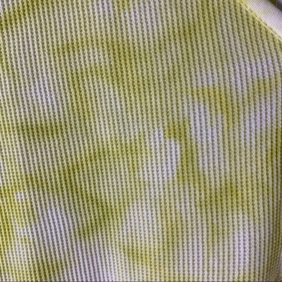 Style & Co Lime Tie Dyed Waffle Knit Henley Top NWT - Picture 4 of 9